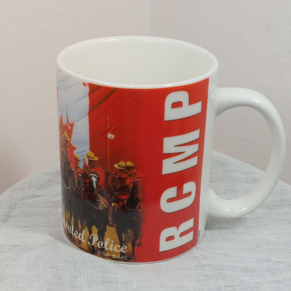 Rare Vintage Royal Canadian Mounted Police- RCMP Coffee Mug